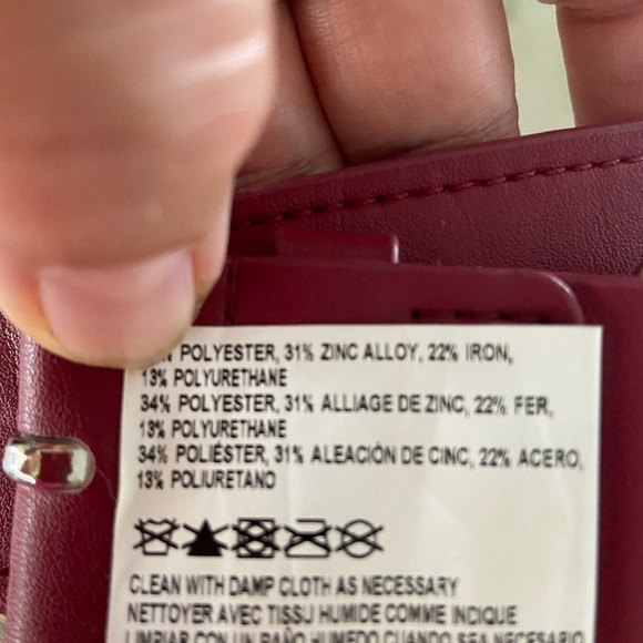 Nike adjustable one size burgundy stretch belt, new - Picture 2 of 5